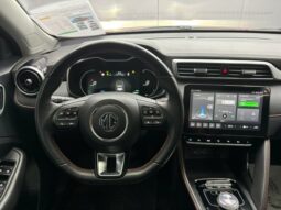 
										MG ZS Luxury 115kW full									