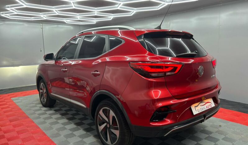
								MG ZS Luxury 115kW full									