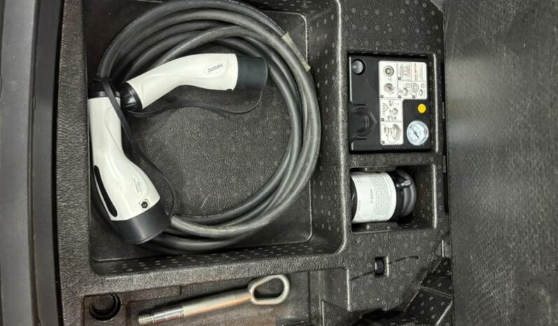 
								MG ZS Luxury 115kW full									