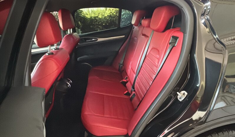 
								ALFA ROMEO STELVIO 2.2 210 ch  Veloce full									