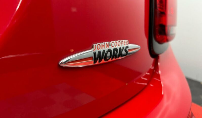 
								MINI COOPER JOHN COOPER WORKS full									