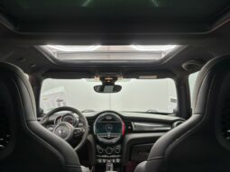 
										MINI COOPER JOHN COOPER WORKS full									