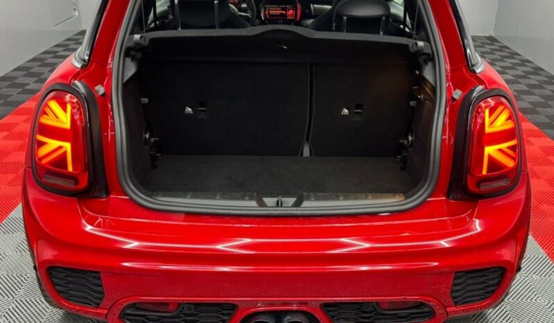 
								MINI COOPER JOHN COOPER WORKS full									