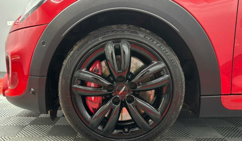 
								MINI COOPER JOHN COOPER WORKS full									