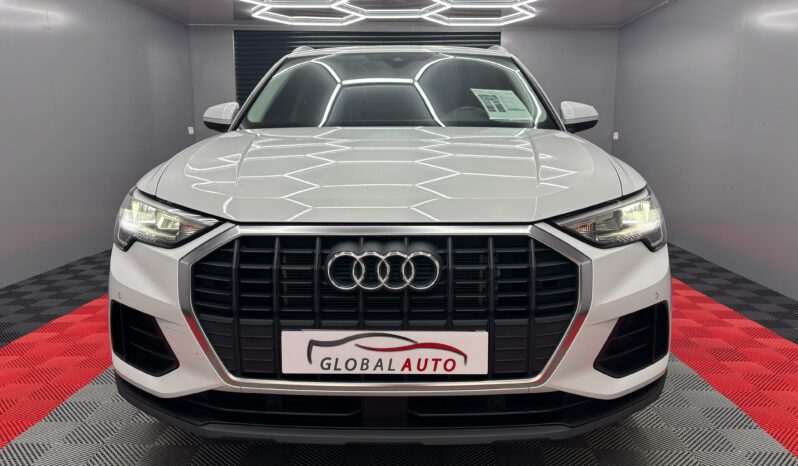 
								AUDI Q3 35 TFSI 150 ch S tronic 7 Design full									