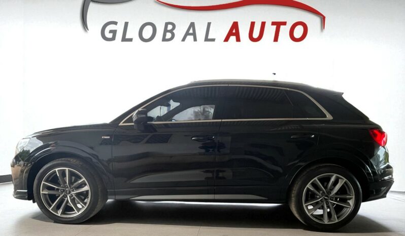 
								Audi Q3 35 TFSI full									