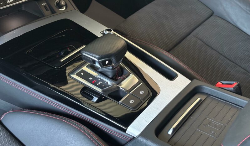 
								AUDI Q5 SPORTBACK 35 TDI S-LINE full									