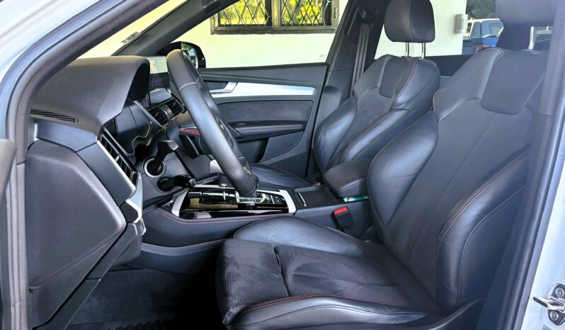 
								AUDI Q5 SPORTBACK 35 TDI S-LINE full									