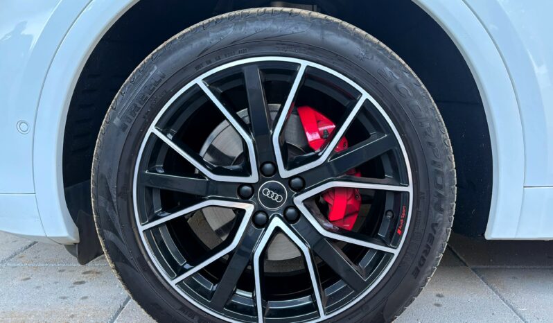
								AUDI Q5 SPORTBACK 35 TDI S-LINE full									