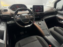 
										PEUGEOT RIFTER GT 5 PLACES full									