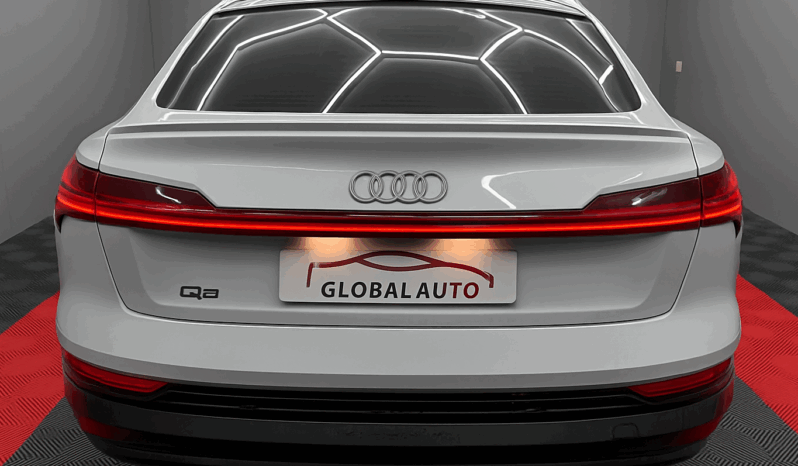 
								AUDI Q8 E-TRON SPORTBACK full									