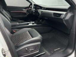 
										AUDI Q8 E-TRON SPORTBACK full									