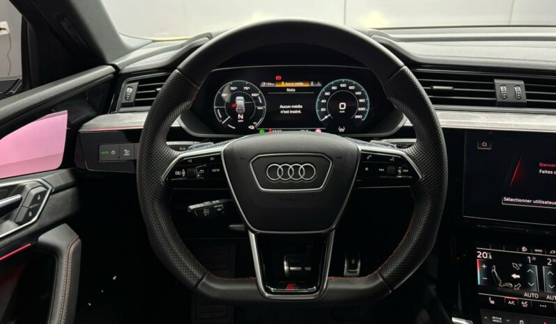 
								AUDI Q8 E-TRON SPORTBACK full									