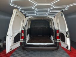 
										CITROËN BERLINGO full									