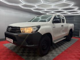 TOYOTA HILUX 5 2.4 D-4D 150CH X-TRA CABINE LOUNGE